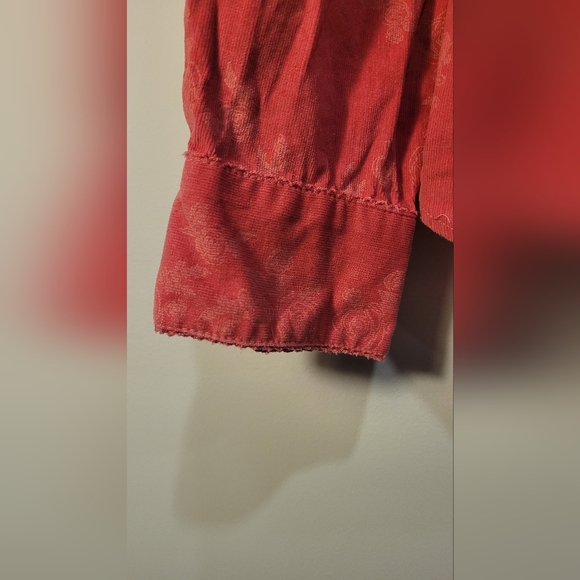 Carol Reed Button-Up Shirt - Picture 5 of 6